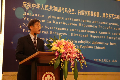 заместитель начальника Китайской народной ассоциации дружбы с зарубежными странами Ли Цзяньпин